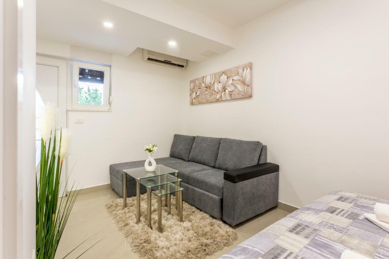 Studio Apartment Nikol Split Exterior photo