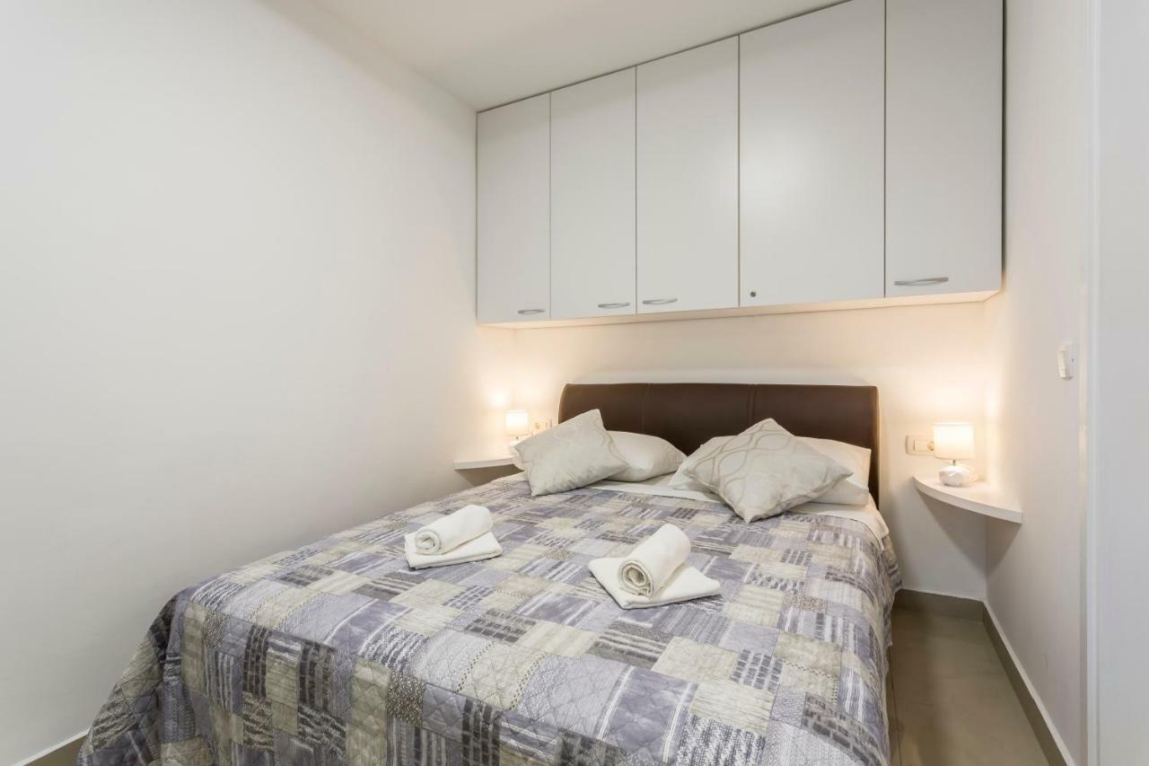 Studio Apartment Nikol Split Exterior photo